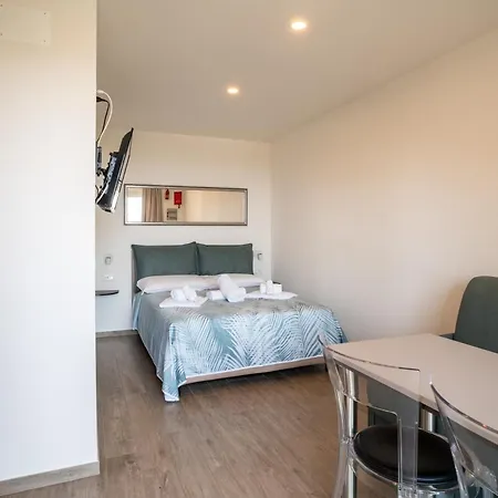 Village Panoramico مكان تخييم فيسولي